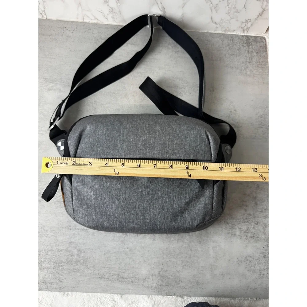 Peak Design Everyday Sling 5L Waist Bag Unisex Gray Camera Crossbody Bag